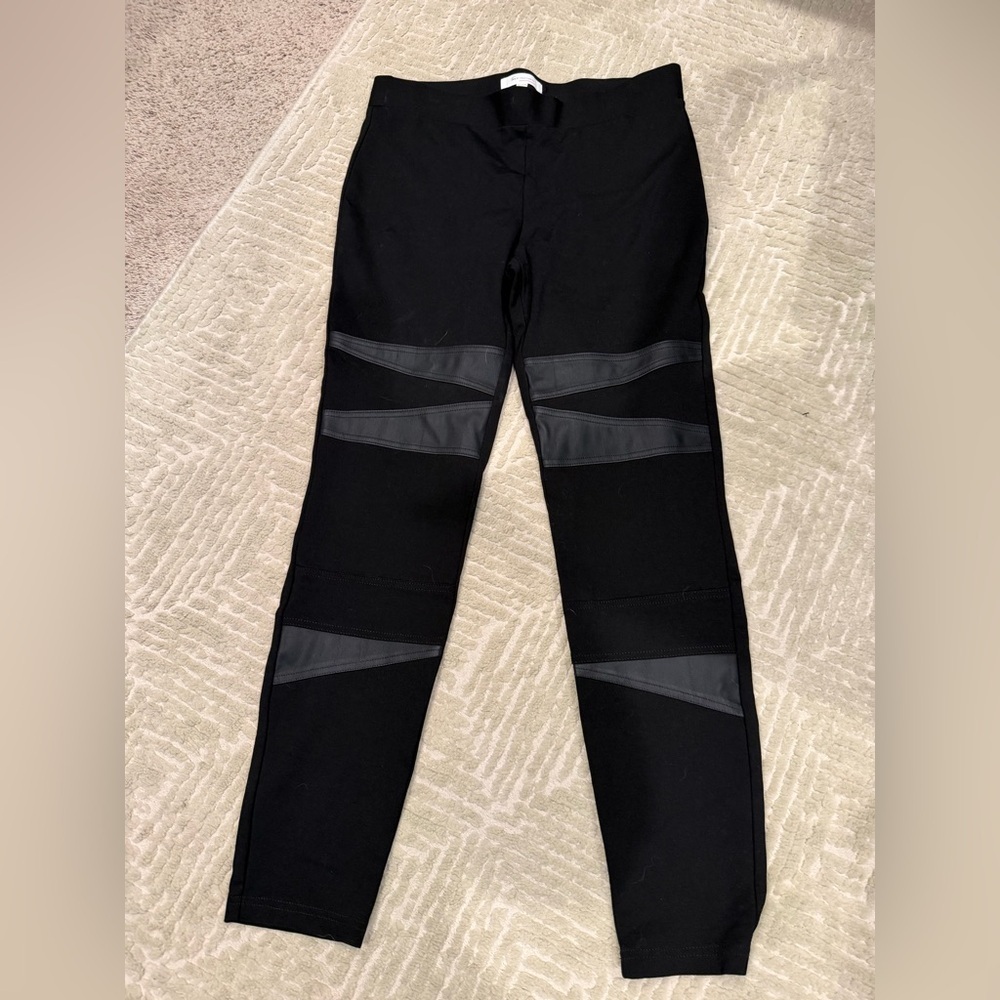 Tera by Vince Camuto Black Leggings with Branded Waistband